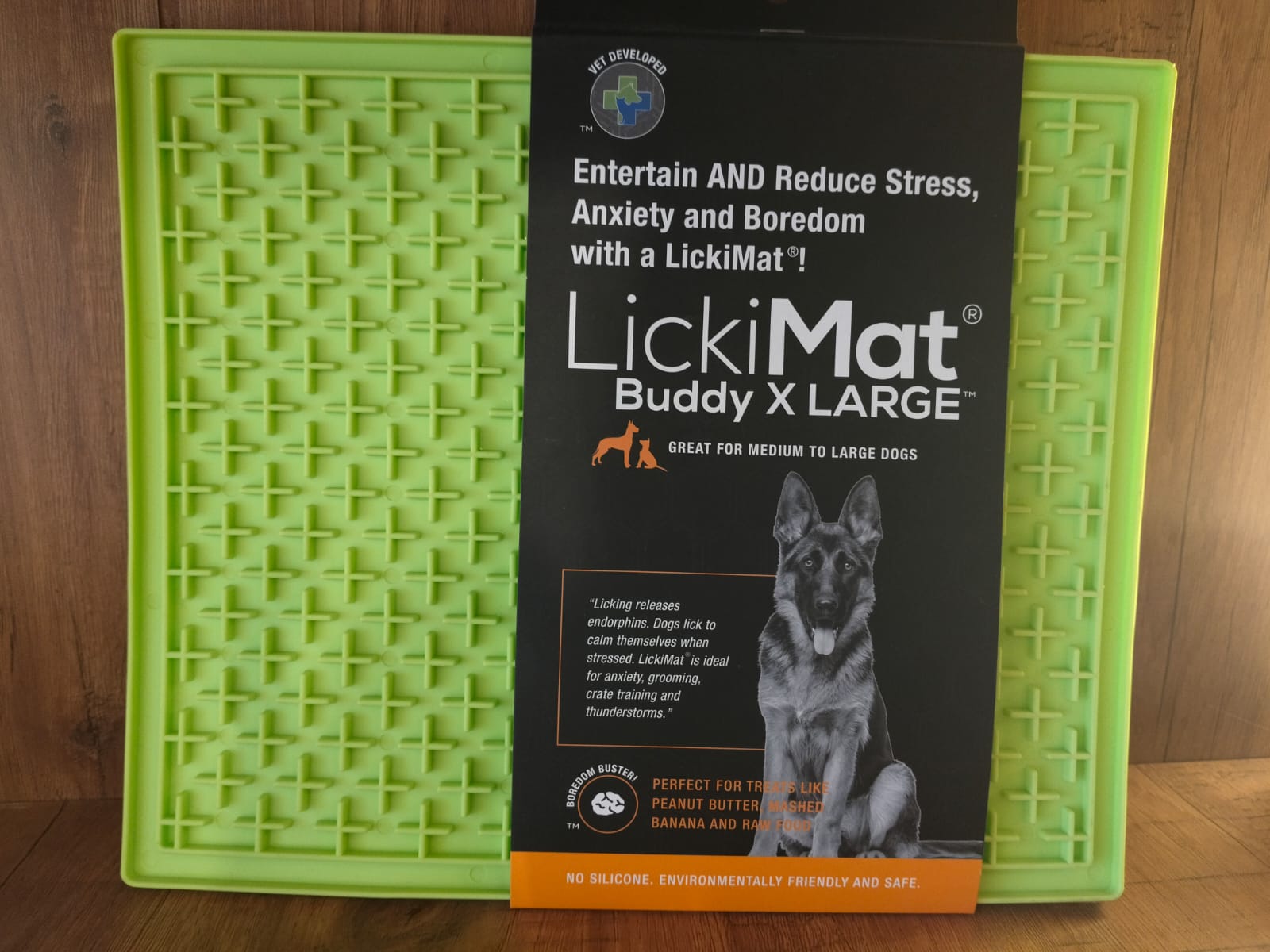 Lickimat Buddy green XL Lick mat