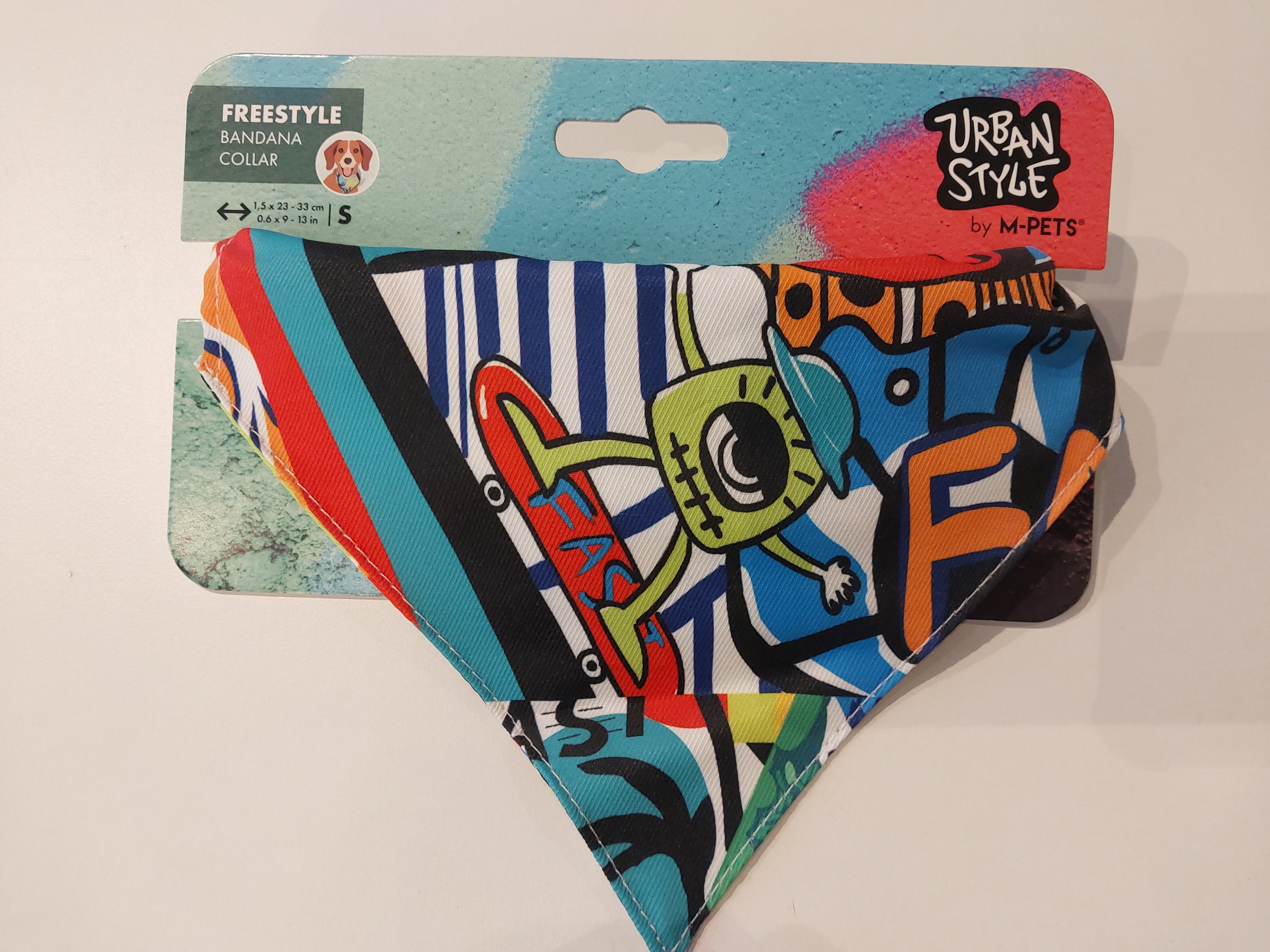 M-Pets Urban style freestyle bandana collar S
